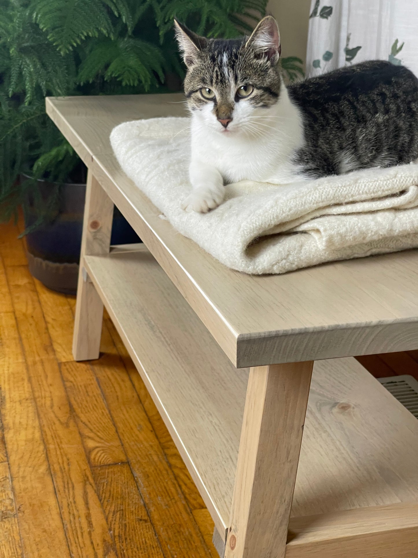 Wider Entryway Bench with Shelf